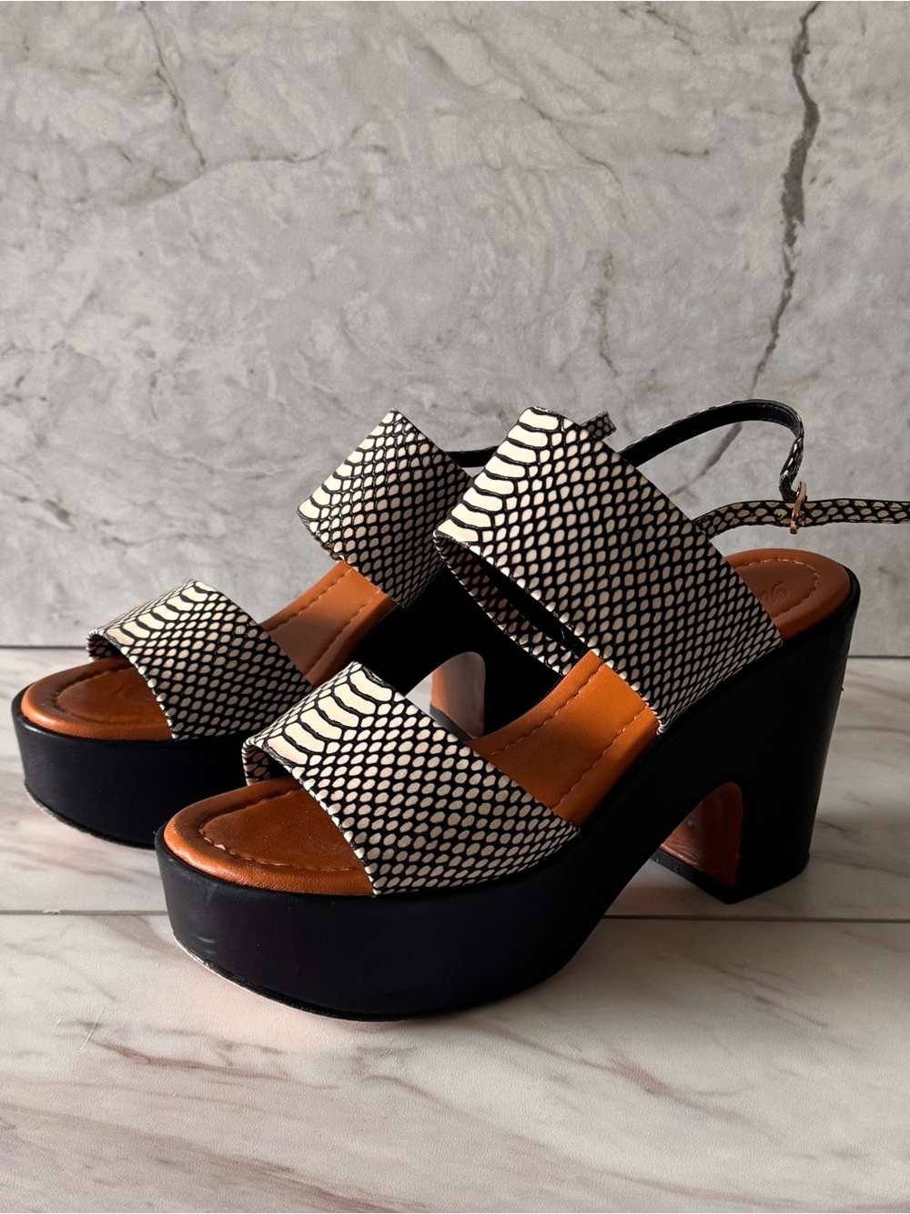 Robert Clergerie Paris Platform Sandals Snakeskin Print Size 38.5 / US 8